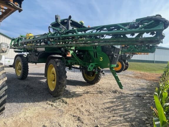 Image of John Deere R4038 equipment image 3