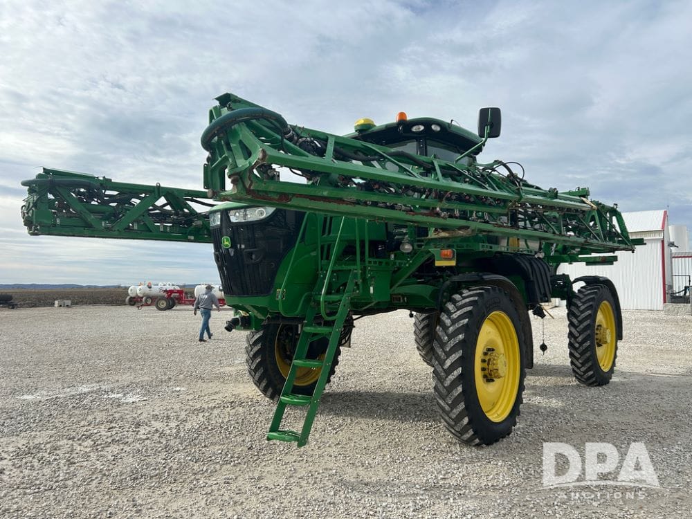 2019 John Deere R4038 Equipment Image0
