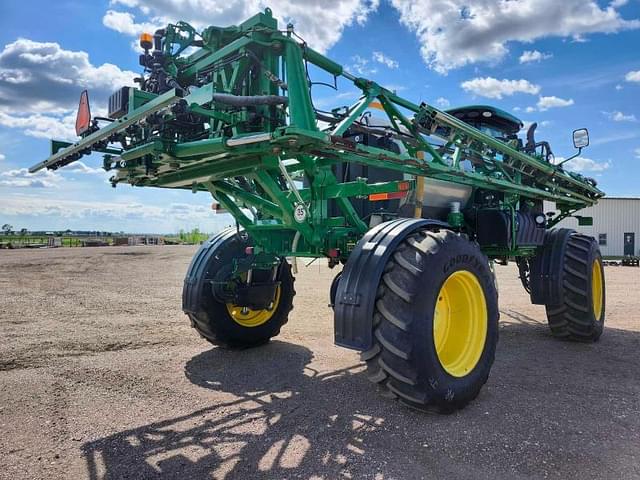 Image of John Deere R4038 equipment image 2