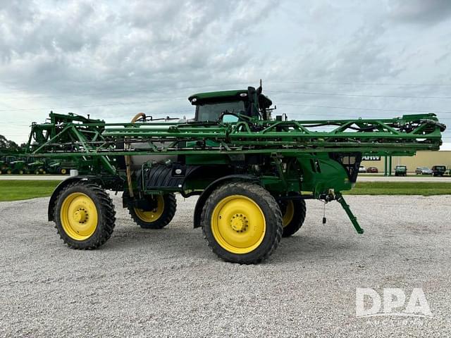 Image of John Deere R4038 equipment image 1