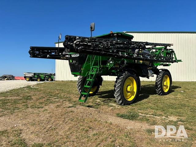 Image of John Deere R4038 equipment image 1