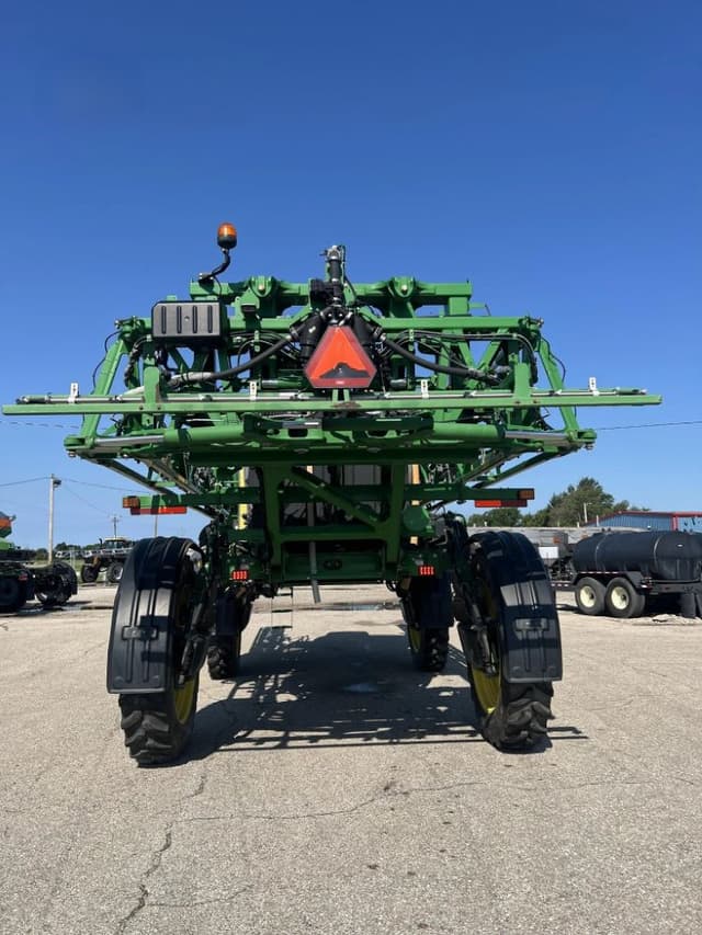 Image of John Deere R4038 equipment image 3