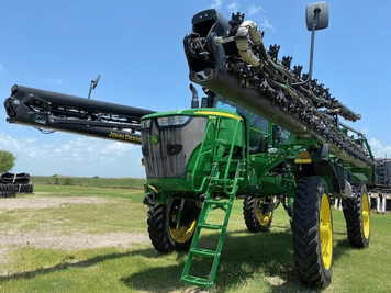 Main image John Deere R4044