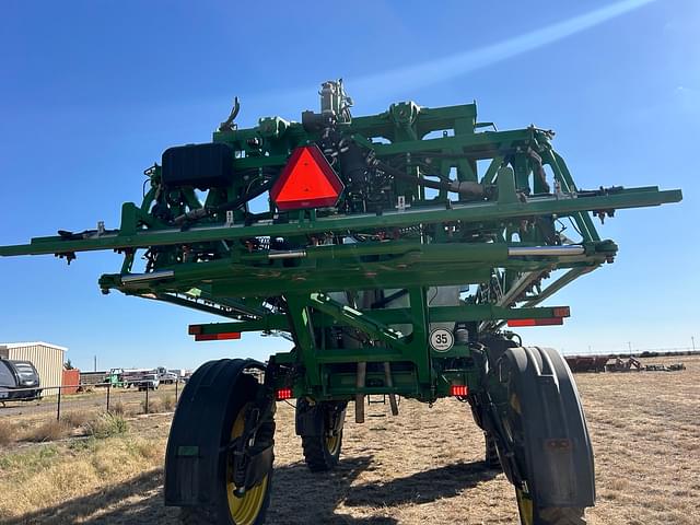 Image of John Deere R4044 equipment image 3