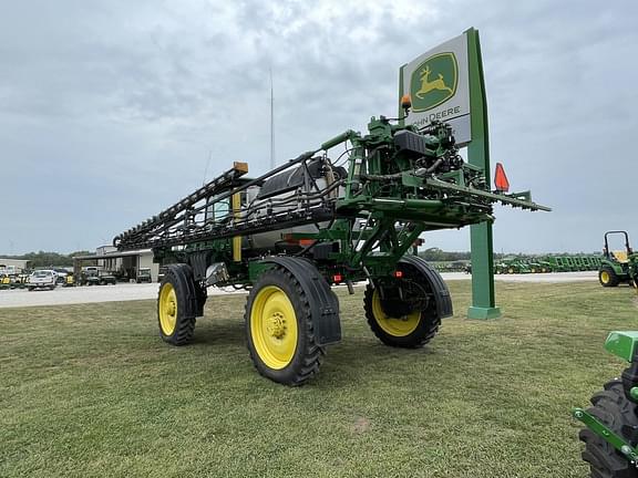 Image of John Deere R4044 equipment image 2