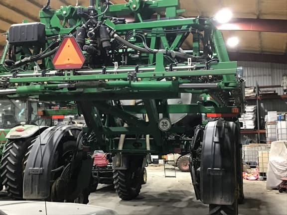 Image of John Deere R4044 equipment image 3