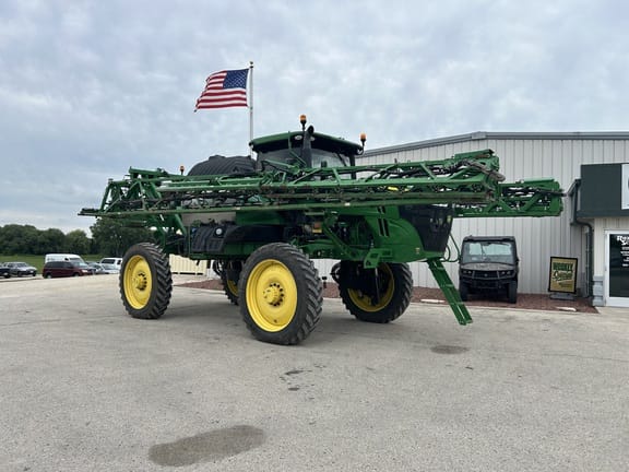2019 John Deere R4044 Equipment Image0