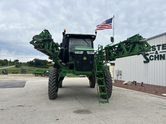 Image of John Deere R4044 equipment image 1