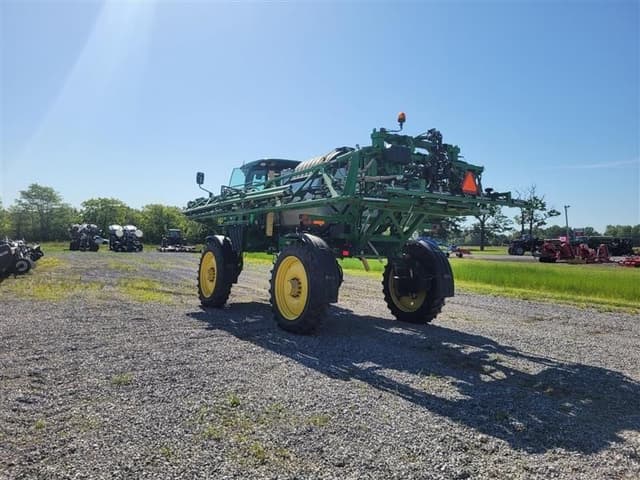 Image of John Deere R4044 equipment image 2