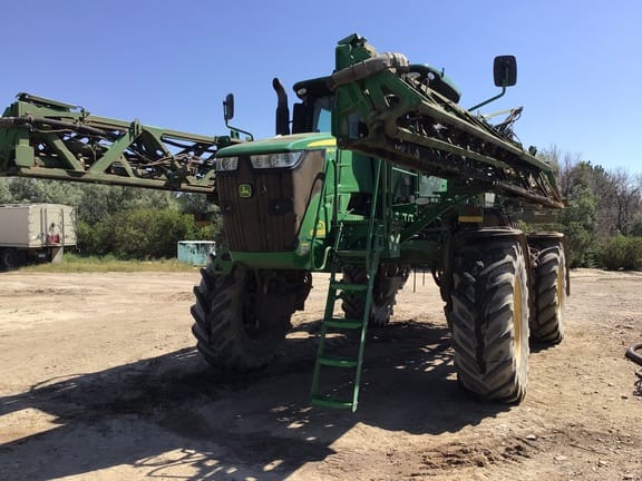 2019 John Deere R4044 Equipment Image0