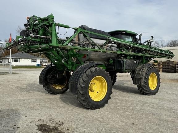 Image of John Deere R4044 equipment image 2