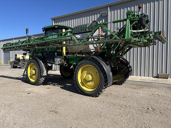 Main image John Deere R4044 4