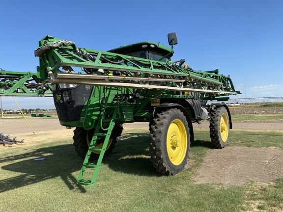 Main image John Deere R4044