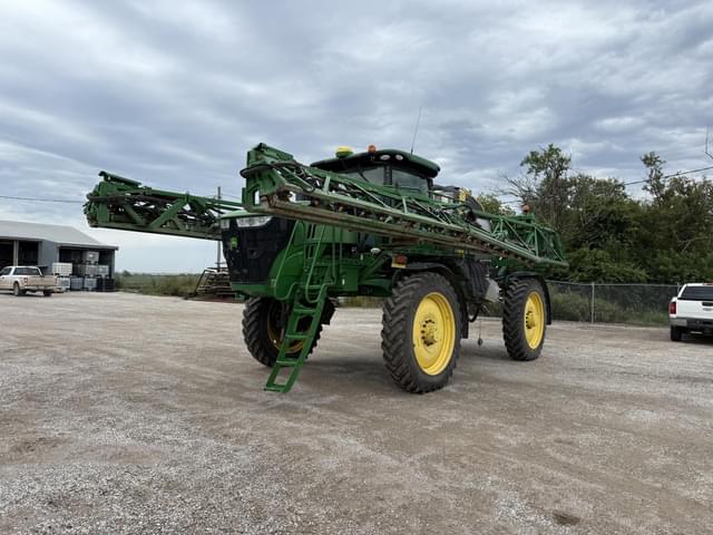 Image of John Deere R4044 equipment image 1