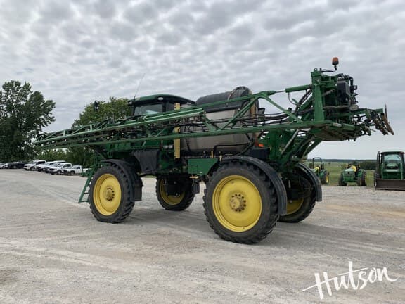 Image of John Deere R4044 equipment image 2