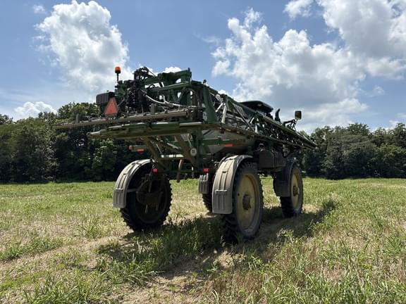 Image of John Deere R4044 equipment image 4