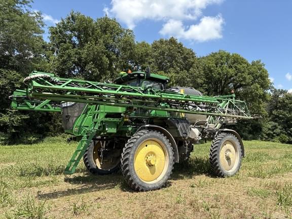 Image of John Deere R4044 equipment image 2