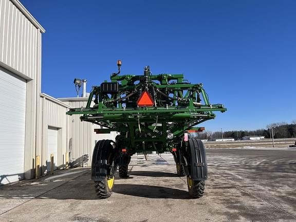 Image of John Deere R4044 equipment image 3