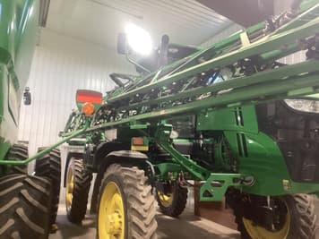 Main image John Deere R4044