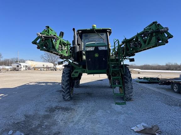 Image of John Deere R4044 equipment image 4