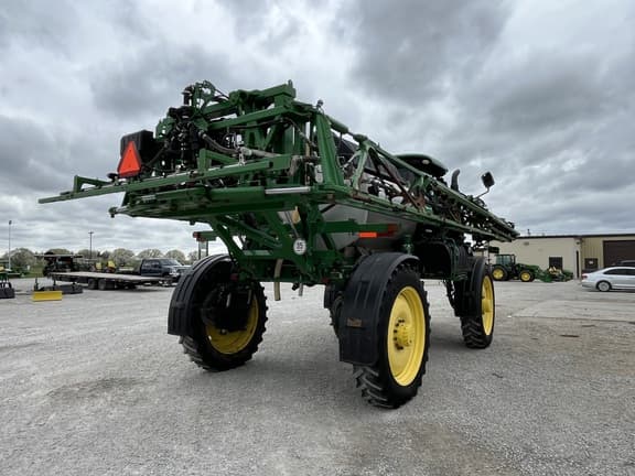 Image of John Deere R4044 equipment image 4