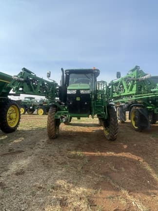 Image of John Deere R4044 equipment image 4