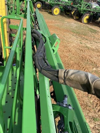 Image of John Deere R4044 equipment image 3