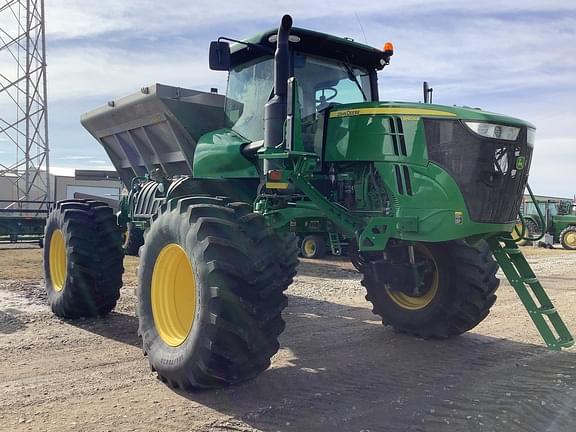 Image of John Deere R4044 equipment image 1