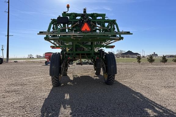 Image of John Deere R4044 equipment image 3