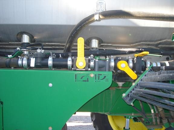 Main image John Deere R4044 12