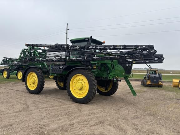 Image of John Deere R4045 equipment image 2