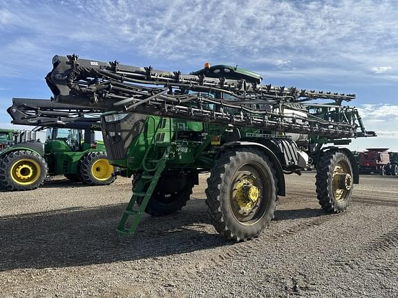 Image of John Deere R4045 equipment image 1