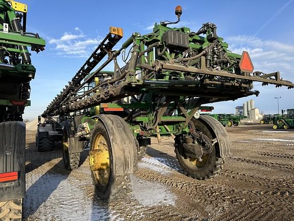 Image of John Deere R4045 equipment image 4