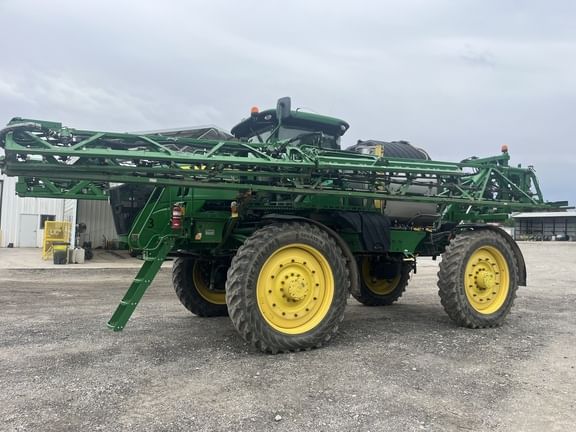 Main image John Deere R4045