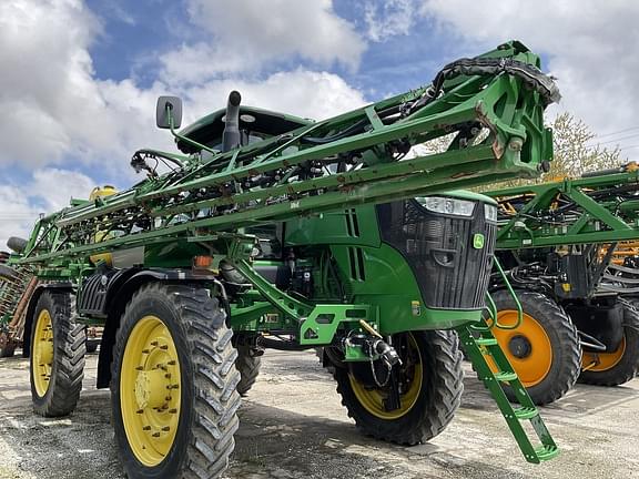 Image of John Deere R4045 equipment image 2