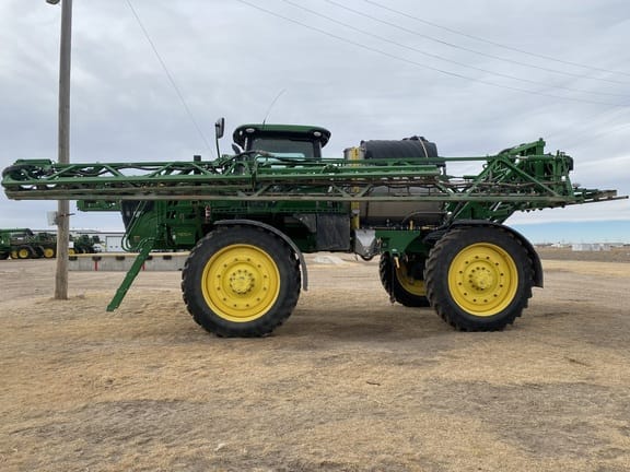 Main image John Deere R4045