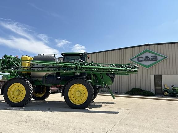 Image of John Deere R4045 equipment image 1