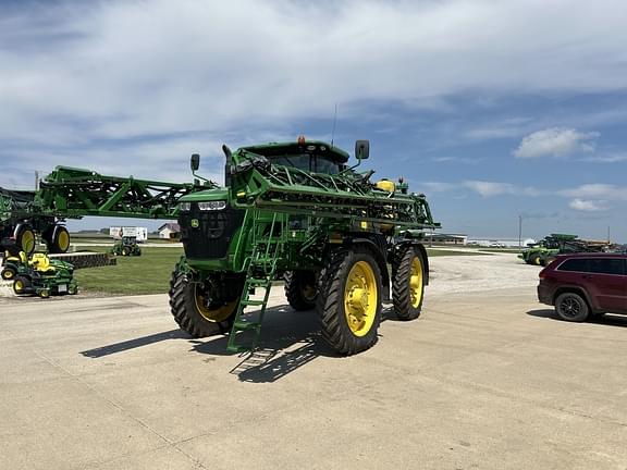 Image of John Deere R4045 equipment image 3