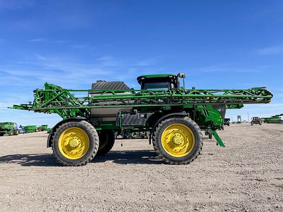 Image of John Deere R4045 equipment image 3