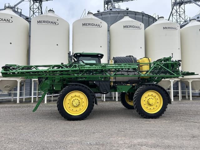 Image of John Deere R4045 equipment image 2