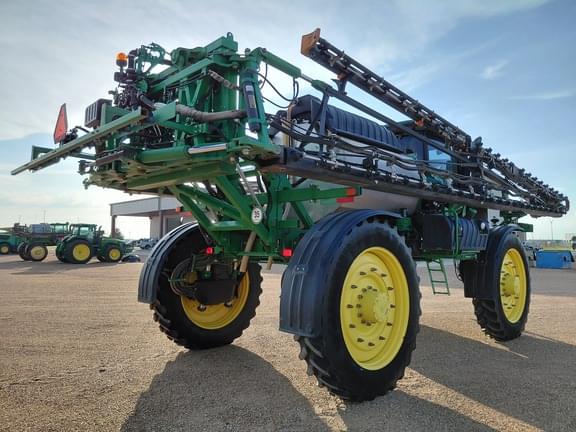 Image of John Deere R4045 equipment image 4