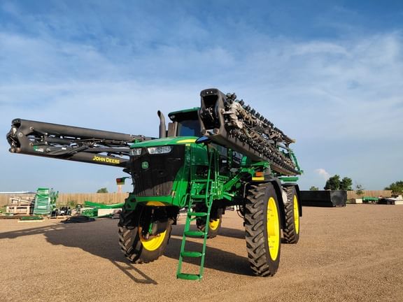 2019 John Deere R4045 Equipment Image0