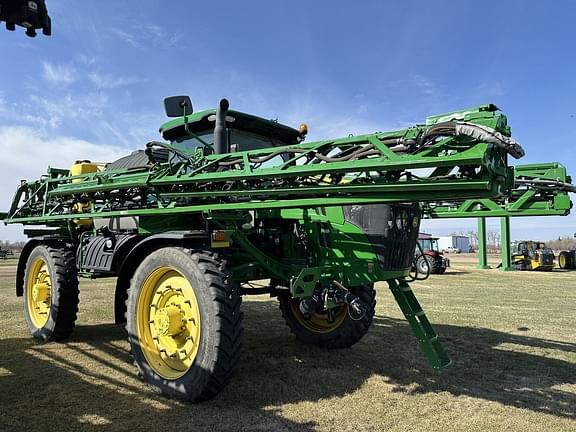 Image of John Deere R4045 equipment image 1
