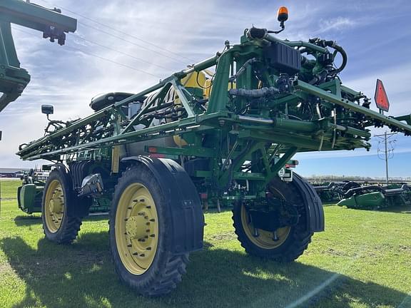 Image of John Deere R4045 equipment image 4