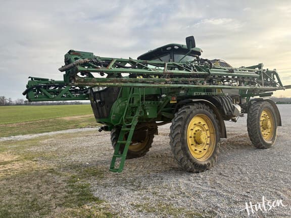 Image of John Deere R4045 equipment image 3
