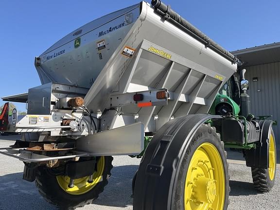 Image of John Deere R4045 equipment image 4