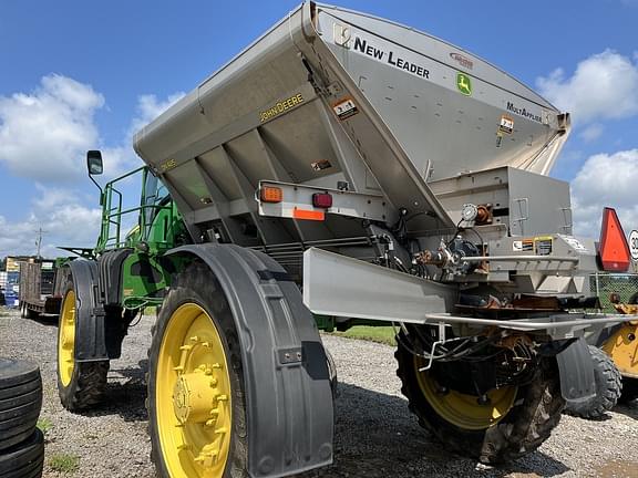 Image of John Deere R4045 equipment image 2