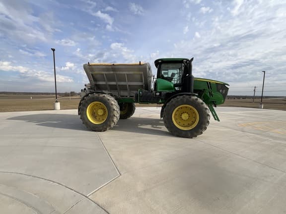 Image of John Deere R4045 equipment image 3