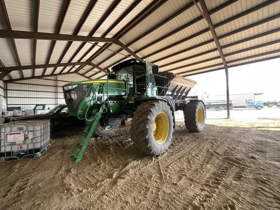 Image of John Deere R4045 equipment image 2