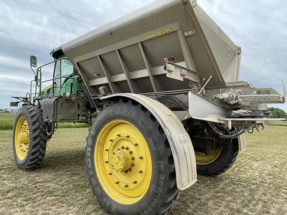 Image of John Deere R4045 equipment image 2